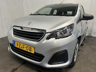 Voiture accidenté Peugeot 108 108 Hatchback 1.0 12V (1KRFE(CFB)) [51kW]  (05-2014/...) 2015/1