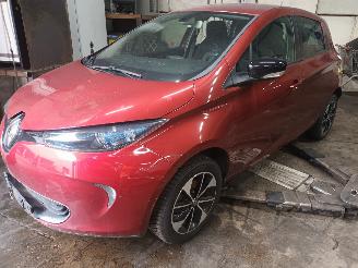 demontáž osobní automobily Renault Zoé Zoé (AG) Hatchback 5-drs 46kW (5AM-450(5AM-B4)) [46kW]  (06-2012/...=
) 2017/7