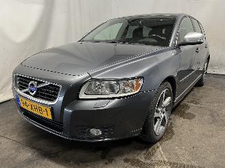 Schadeauto Volvo V-50 V50 (MW) Combi 1.6 D2 16V (D4162T) [84kW]  (01-2010/12-2012) 2012/6