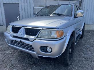 Avarii autoturisme Mitsubishi Pajero Pajero Sport (K7/9) Terreinwagen 3.0 V6 24V (6G72) [130kW]  (12-1999/0=
1-2008) 2004/10