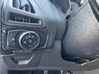 Ford Focus Focus 3 Wagon Combi 1.6 TDCi ECOnetic (NGDB) [77kW]  (05-2012/05-2018)= picture 20