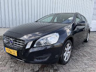 Schadeauto Volvo V-60 V60 I (FW/GW) Combi 1.6 T4 16V Flexifuel (B4164T2) [132kW]  (04-2011/1=
2-2015) 2013/3