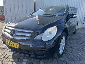 Unfallwagen Mercedes R-klasse R (W251) MPV 3.5 350 V6 24V 4-Matic (M272.967) [200kW]  (08-2005/12-20=
12) 2006/5