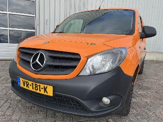 Coche accidentado Mercedes Citan Citan (415.6) Van 1.5 108 CDI (OM607.951(K9K)) [55kW]  (11-2012/08-202=
1) 2015/9