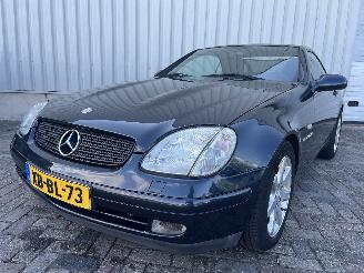 krockskadad bil auto Mercedes SLK SLK (R170) Cabrio 2.3 230 K 16V (M111.973) [142kW]  (09-1996/03-2000) 1998/9