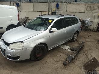 Vrakbiler auto Volkswagen Golf Golf V Variant (1K5) Combi 1.9 TDI (BLS) [77kW]  (06-2007/07-2009) 2009/4