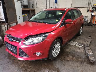 Vrakbiler auto Ford Focus Focus 3 Wagon Combi 1.6 Ti-VCT 16V 125 (PNDA) [92kW]  (07-2010/05-2018=
) 2011/3