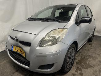 skadebil auto Toyota Yaris Yaris II (P9) Hatchback 1.33 16V Dual VVT-I (1NRFE) [74kW]  (11-2008/1=
2-2011) 2009/9