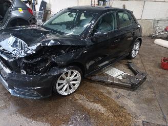 Uttjänta bilar auto Audi A1 A1 Sportback (8XA/8XF) Hatchback 5-drs 1.0 TFSI Ultra 12V (DKLD) [70kW=
]  (03-2015/10-2018) 2019/1