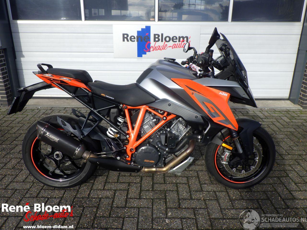 KTM  1290 Superduke GT