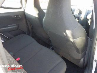 Toyota Aygo 1.0 VVT-I X-Fun 5drs Airco picture 10