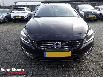 Volvo V-60 2.4 D6 Twin Engtine R-Design Aut picture 6