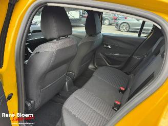 Peugeot 208 1.2 PureTech Active Pack picture 14