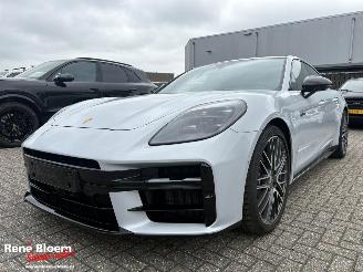 Schadeauto Porsche Panamera 4 2.9 E-Hybrid 470pk Full Option 2025/10