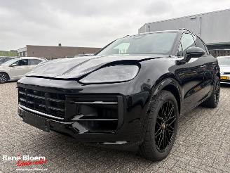 Schadeauto Porsche Cayenne 3.0 E-Hybrid Black Edition 470pk Full Option 2026/5
