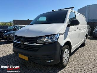 krockskadad bil bedrijf Volkswagen Transporter 2.0 TDI L1H1 110pk 2023/8