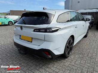 Voiture accidenté Peugeot e-308 Style EV 54kWh, 136pk 2026/2