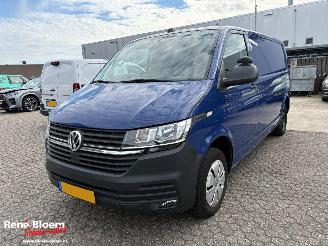 krockskadad bil bedrijf Volkswagen Transporter 2.0 TDI L2H1 Automaat 150pk 2021/4