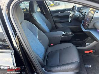 Volvo EX30 Single Extended Range Plus 69-kWh 272-pk picture 10