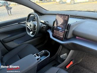 Volvo EX30 Single Extended Range Plus 69-kWh 272-pk picture 9