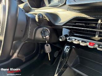 Peugeot 2008 1.2 Pure Terch Active Pack picture 10