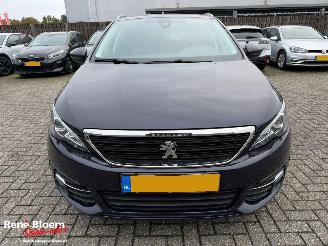 Peugeot 308 1.2 Puretech Executive picture 6