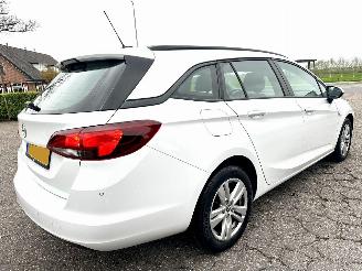 Opel Astra sports tourer 1.4 Turbo 145pk automaat - navi - nap - org NL - airco - cruise - pdc - licht + regensensor picture 4