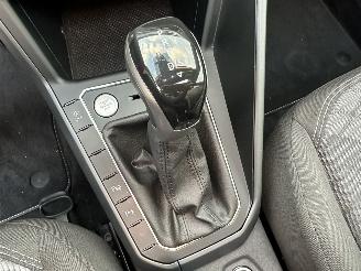 Volkswagen Taigo 1.0 TSI 116pk aut + F1 R-line - pano - virtual - front + line + side assist - navi - camera - sfeerverl - 3x r-line picture 37