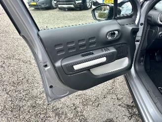 Citroën C3 1.2 PureTech 83pk C-Series - navi - line assist - clima - cruise - apple carpl - 66dkm nap - licht + regensensor picture 54