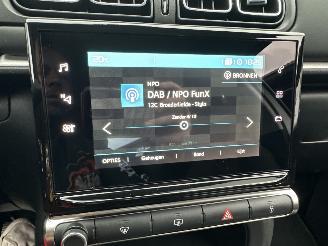 Citroën C3 1.2 PureTech 83pk C-Series - navi - line assist - clima - cruise - apple carpl - 66dkm nap - licht + regensensor picture 29