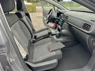 Citroën C3 1.2 PureTech 83pk C-Series - navi - line assist - clima - cruise - apple carpl - 66dkm nap - licht + regensensor picture 47