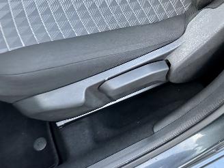 Peugeot 108 1.0 e-VTi 72pk Active 5drs - 96dkm nap - airco - led - elektr pakket - aux - usb - privacy glass - bwjr 2021 picture 39