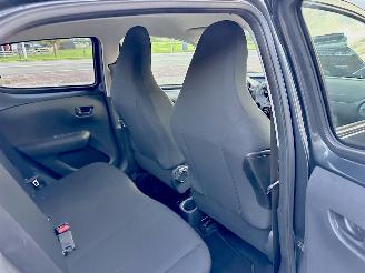 Peugeot 108 1.0 e-VTi 72pk Active 5drs - 96dkm nap - airco - led - elektr pakket - aux - usb - privacy glass - bwjr 2021 picture 46