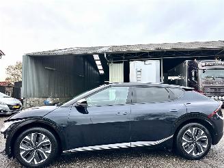 krockskadad bil auto Kia EV6 Gereserveerd Plus 58kWh 170pk aut + f1 - nap - cam - keyless - front + line assist - stoelkoeling - stuurverw - stoelverw v+a 2022/12