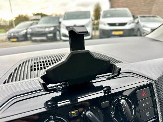 Volkswagen Up! 1.0i 65pk 5drs - nap - airco - line assist - bleutooth - aux - elektr ramen - led - facelift - rijdbaar picture 28