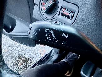 Volkswagen Polo 1.2 TSI 105pk 6-bak Highline 5drs - pano - airco - cruise - pdc - lmv - 4x elektr ramen - alcantara picture 14