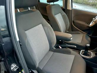 Volkswagen Polo 1.2 TSI 105pk 6-bak Highline 5drs - pano - airco - cruise - pdc - lmv - 4x elektr ramen - alcantara picture 30