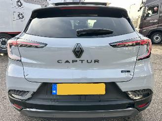 Renault Captur 1.6 E-Tech full hybrid 145 esprit Alpine - nap - pano - harman - 360cam - stuurverw - front + line + side assist picture 6
