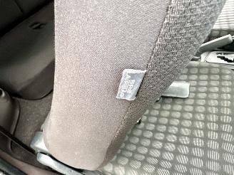 Toyota iQ 1.0 VVTi 68pk automaat Aspiration - 44dkm nap - navi - clima - keyless entry + start - lmv - pdc picture 53