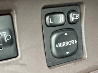 Toyota iQ 1.0 VVTi 68pk automaat Aspiration - 44dkm nap - navi - clima - keyless entry + start - lmv - pdc picture 38