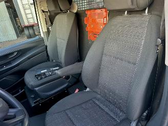 Mercedes Vito 114 CDI 136pk 7-traps aut + f1 euro.6 - nap - 1e eig - airco - cruise - pdc v+a - trekh - klapdeuren + wissers picture 23