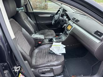 Volkswagen Passat 1.4 TSI 122pk dsg aut + f1 Highline - nap - dvd in hoofdsteunen - navi - clima - cruise - leer + stoelverw picture 45