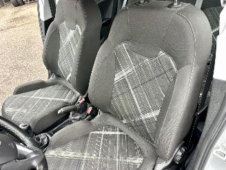 Opel Corsa-E gereserveerd 1.0 Turbo 90pk 6-bak online edition 5drs - nap - stuurverw + stoelverw - pdc v+a - airco - cruise picture 24