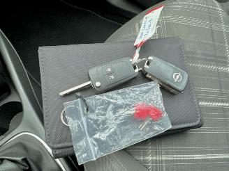 Opel Corsa-E gereserveerd 1.0 Turbo 90pk 6-bak online edition 5drs - nap - stuurverw + stoelverw - pdc v+a - airco - cruise picture 18