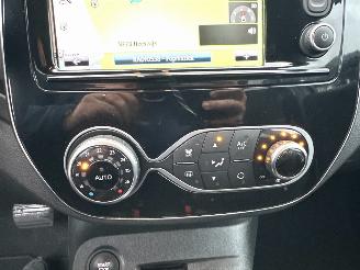 Renault Captur 1.2 TCe 120pk aut Intens - 56dkm nap - 1e eig - keyless - navi - camera - park assist - clima + cruise picture 41