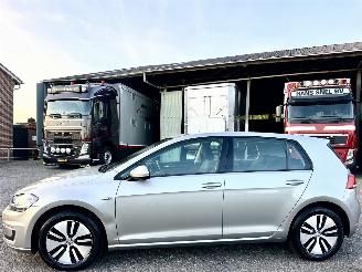 Schadeauto Volkswagen e-Golf 136pk automaat 2017/11