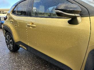 Toyota Yaris Cross 1.5 Hybrid 93pk aut Launch Edition - head up - leer - stuur/stoelverw - elektr klep - front + line + side assist picture 93