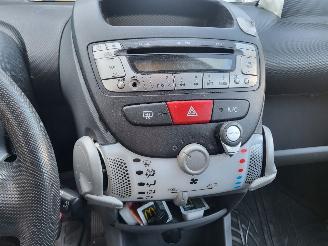 Peugeot 107 5 drs 50kw  cool edition MOTOR LOOPT picture 8