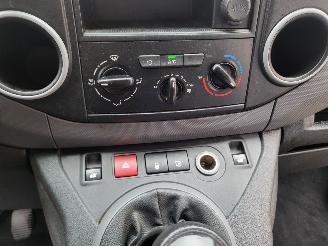 Peugeot Partner Partner 7 1.6 Hdi 55 kw  euro 6  1e eigenaar airco picture 15