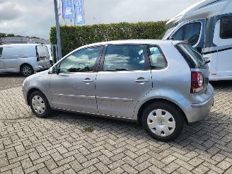 Volkswagen Polo Polo 1.2 Trendline 5 drs NIEUWE APK door inruil verkregen picture 4